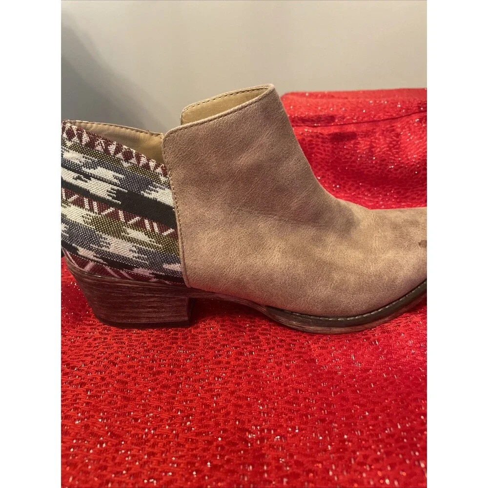 Roper Womens Sedona Brown Round Toe Cowgirl Western Print Ankle Boots size 9.5